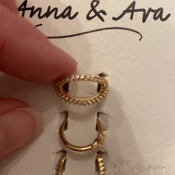 Set of 3 Anna & Ava ear cuffs NWT - Picture 6 of 6